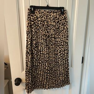 leopard pleated skirt